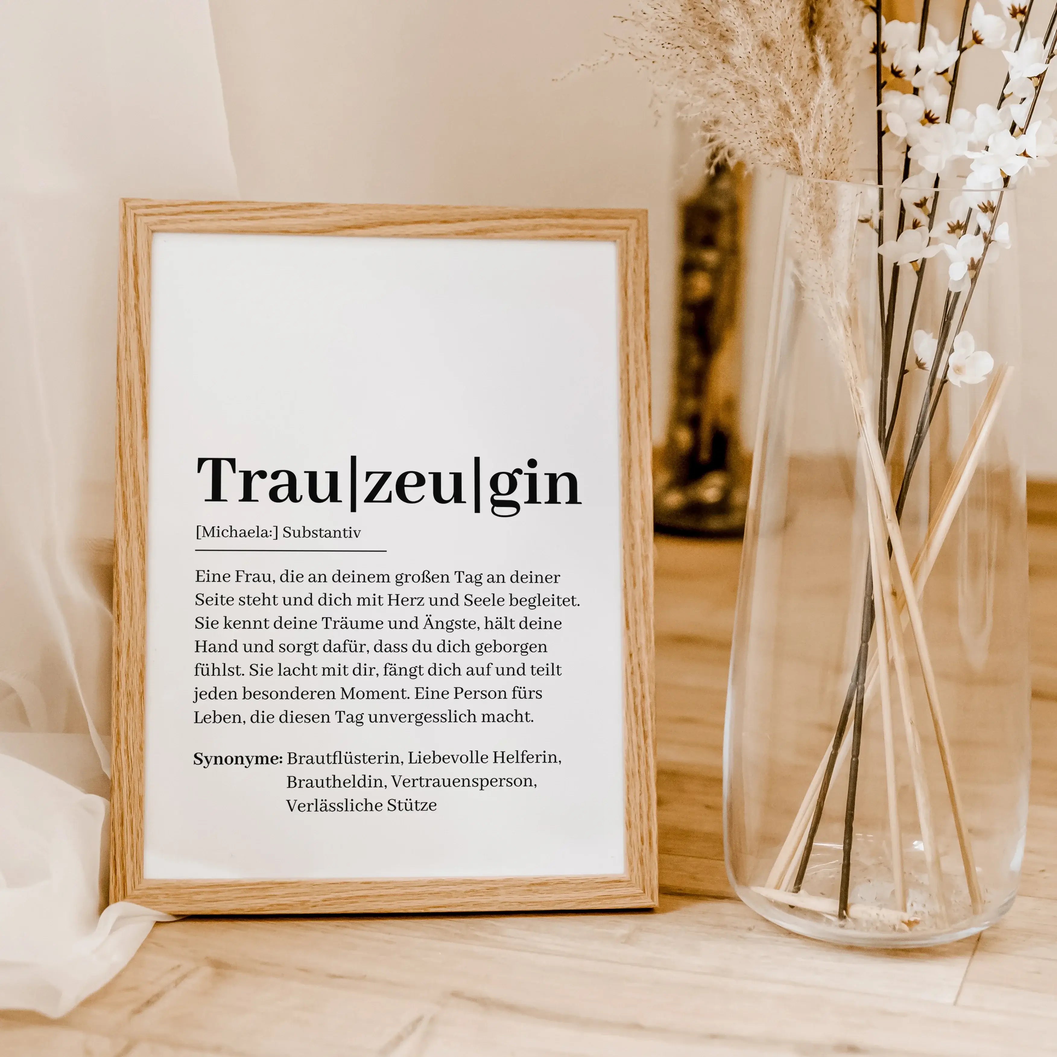 Trauzeugin Definition Poster-Personalisiertes Poster-famprints-Suchst du nach einem besonderen Geschenk für deine Trauzeugin? Unser Trauzeugin Definition Poster ist genau das Richtige! Dieses liebevoll gestaltete Poster zeigt auf einzigartige Weise, was e