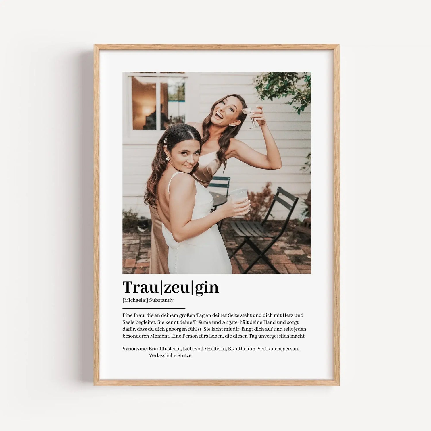 Trauzeugin Definition Poster mit Foto-Personalisiertes Poster-famprints-Suchst du nach einem einzigartigen Geschenk für deine Trauzeugin? Unser Trauzeugin Definition Poster mit Foto ist die perfekte Wahl! Dieses liebevoll gestaltete Poster zeigt auf beson