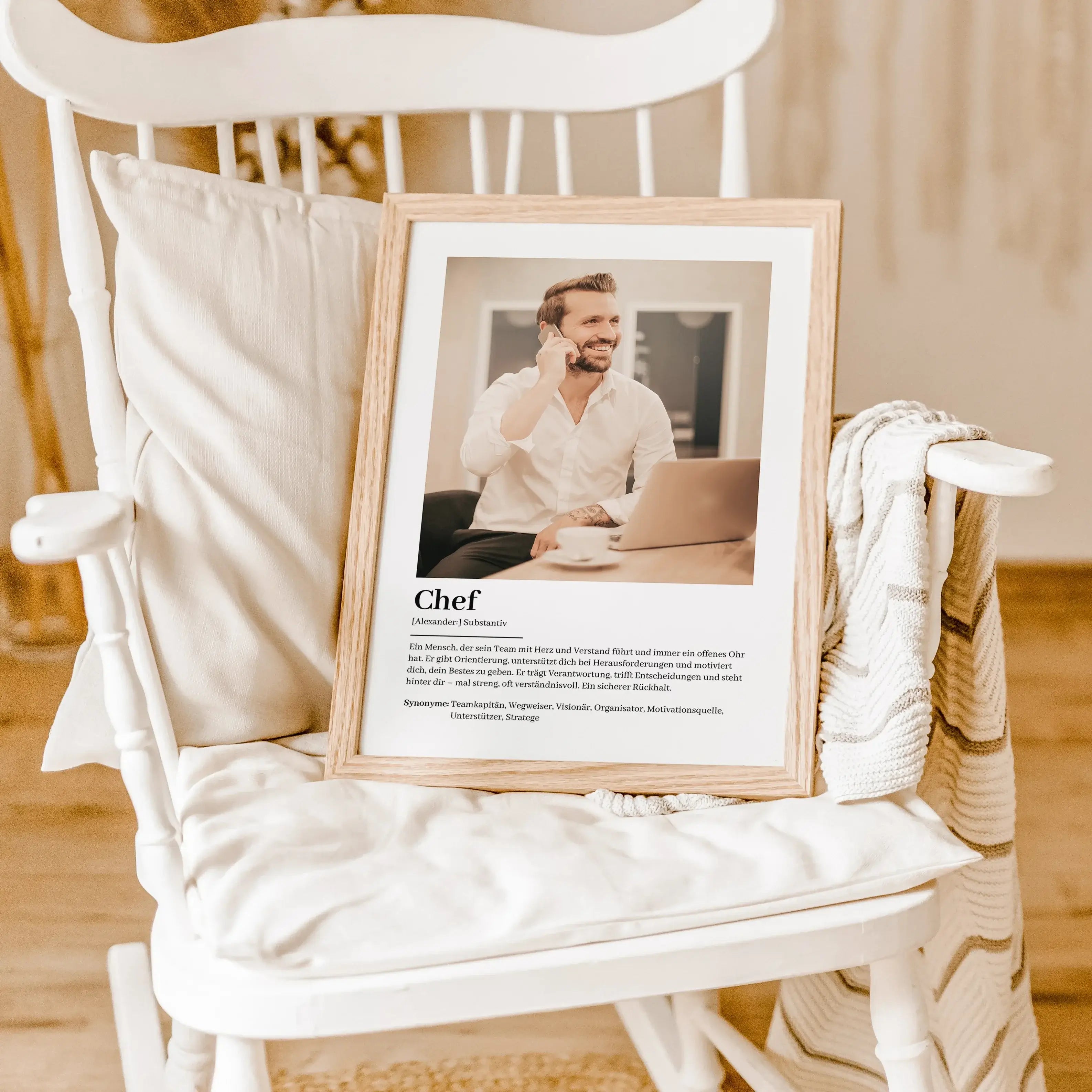 Chef Definition Poster mit Foto-Personalisiertes Poster-famprints-Suchst du nach einem einzigartigen Geschenk für deinen Chef? Unser Chef Definition Poster mit Foto ist die perfekte Wahl! Dieses liebevoll gestaltete Poster zeigt auf humorvolle und wertsch