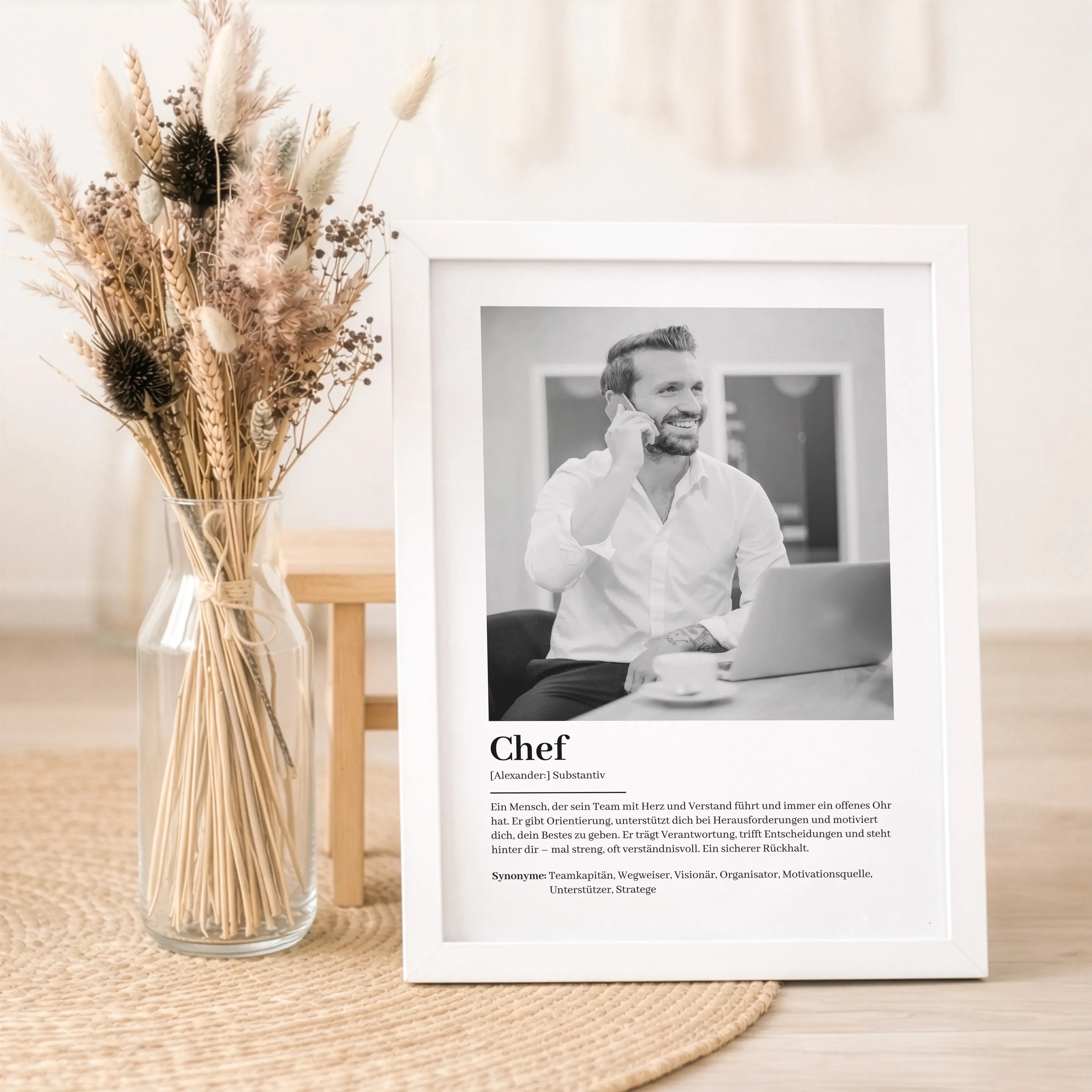 Chef Definition Poster mit Foto-Personalisiertes Poster-famprints-Das Chef Definition Poster mit Foto ist ein persönliches Geschenk, das Wertschätzung zeigt und im Alltag sichtbar bleibt. Bei famprints gestaltest du ein individuelles Poster für deinen Che