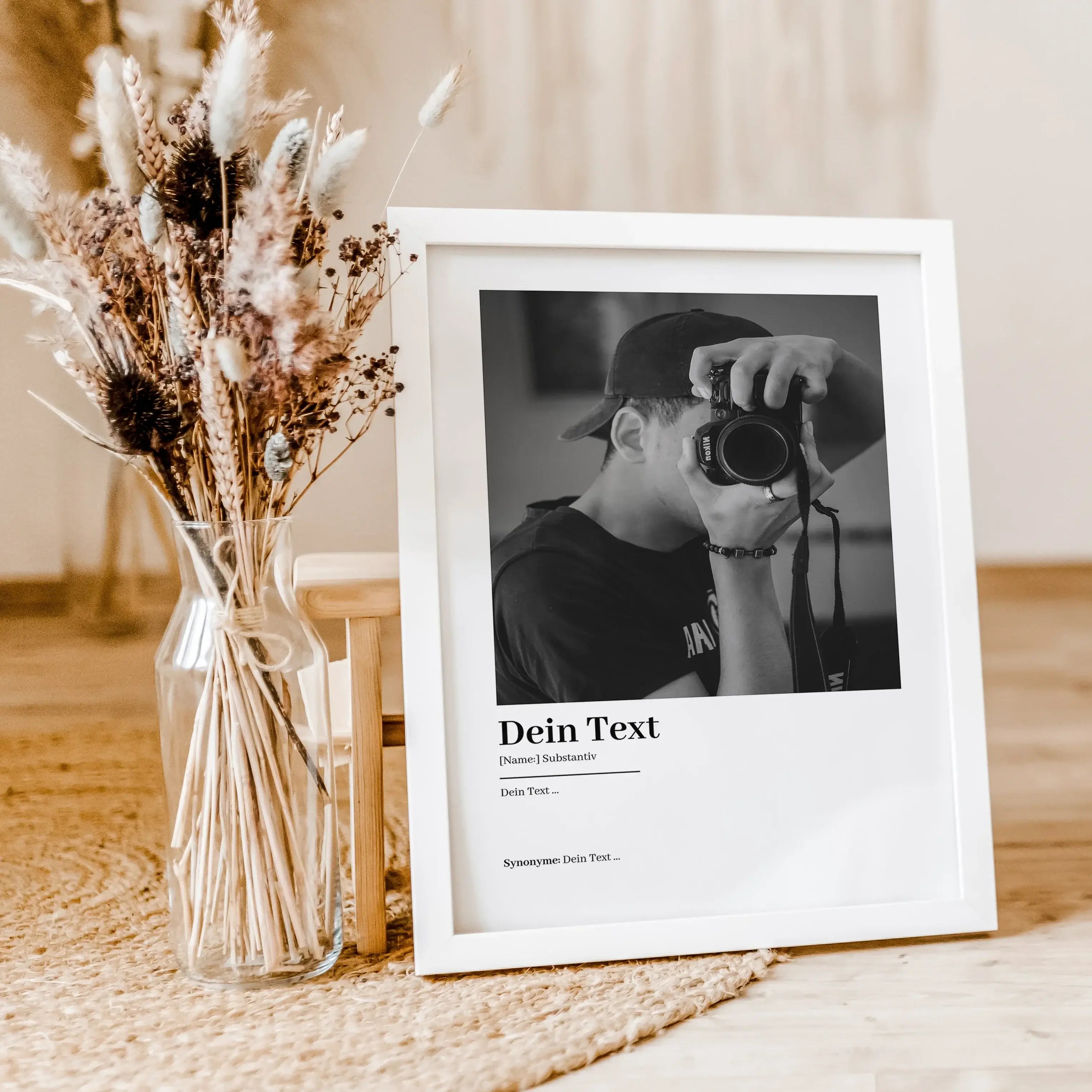 Eigener Text Definition Poster mit Foto - Personalisiertes Poster - famprints - Gestalte dein persönliches Highlight mit unserem Eigener Text Definition Poster mit Foto! Dieses einzigartige Poster kannst du individuell mit deinem eigenen Text, Namen und e