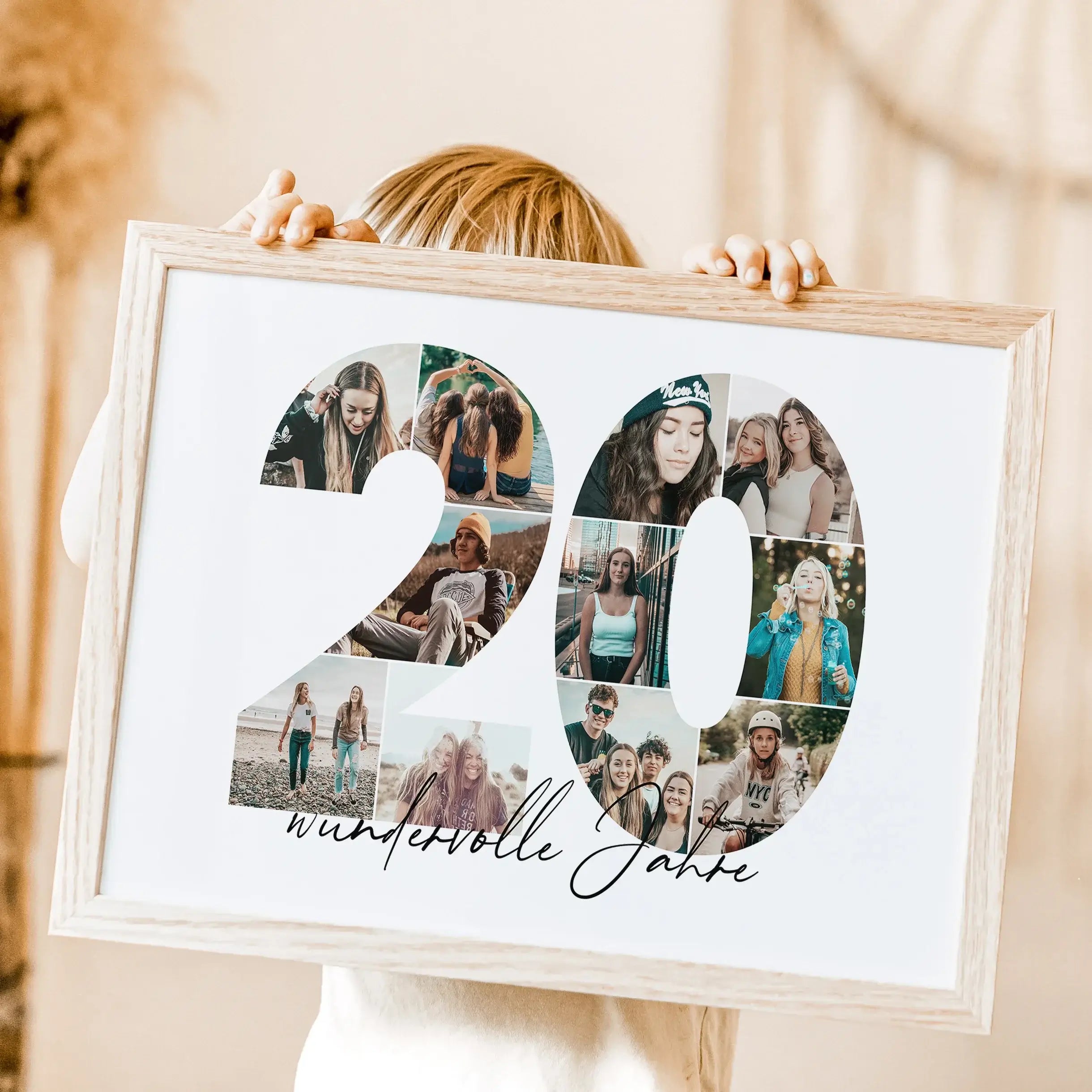 Foto Poster 20 Jahre - Personalisiertes Poster - famprints - Feiere besondere Momente mit unserem einzigartigen Foto Poster 20 – das perfekte personalisierte Geschenk für Geburtstage, Hochzeitstage oder Jubiläen! Die große Zahl „20“ auf dem Poster kannst