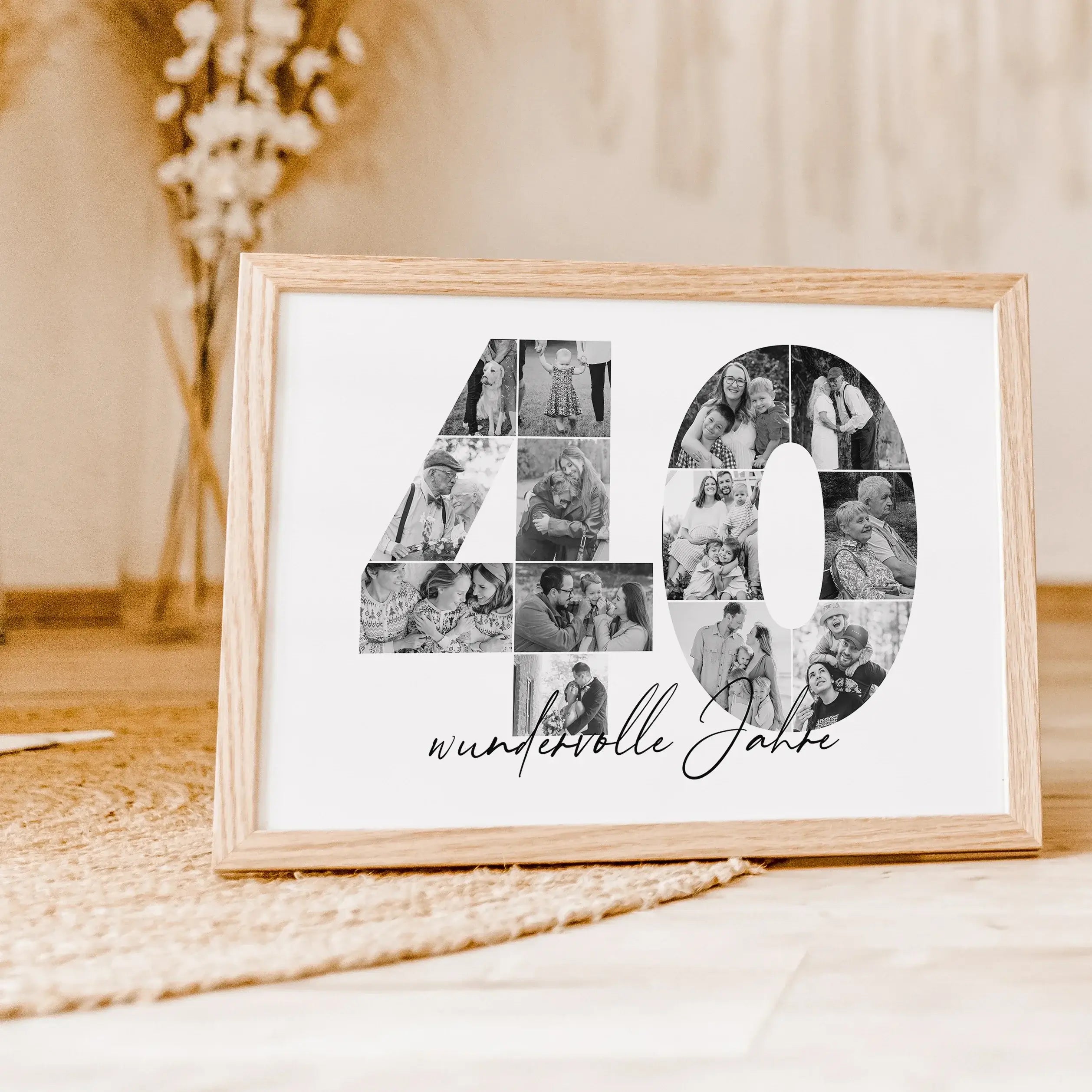 Foto Poster 40 Jahre - Personalisiertes Poster - famprints - Feiere besondere Momente mit unserem einzigartigen Foto Poster 40 – das perfekte personalisierte Geschenk für Geburtstag, Hochzeitstag oder Jubiläum! Die große Zahl 40 wird mit deinen persönlich