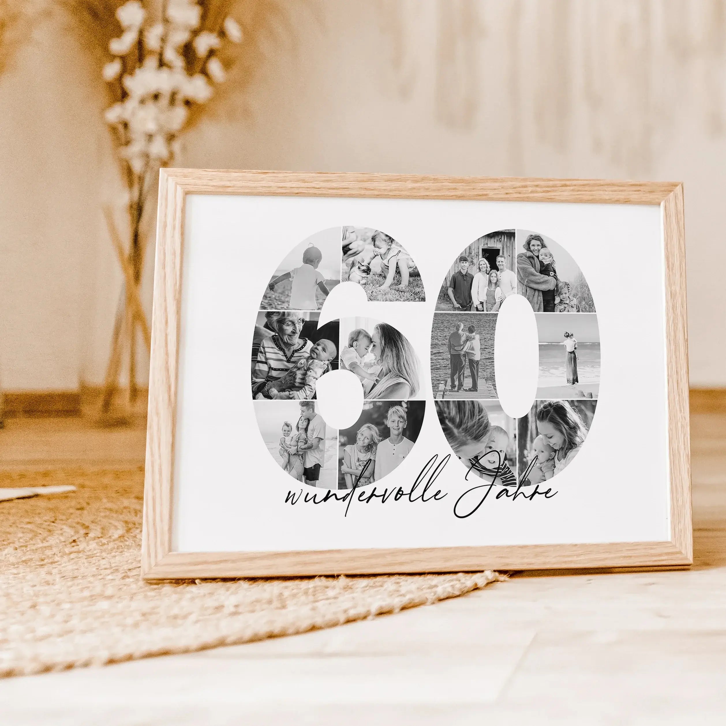 Foto Poster 60 Jahre - Personalisiertes Poster - famprints - Feiere besondere Momente mit unserem einzigartigen Foto Poster 60 – das perfekte personalisierte Geschenk zum 60. Geburtstag, Hochzeitstag oder Jubiläum! Die große „60“ auf dem Poster ist mit de
