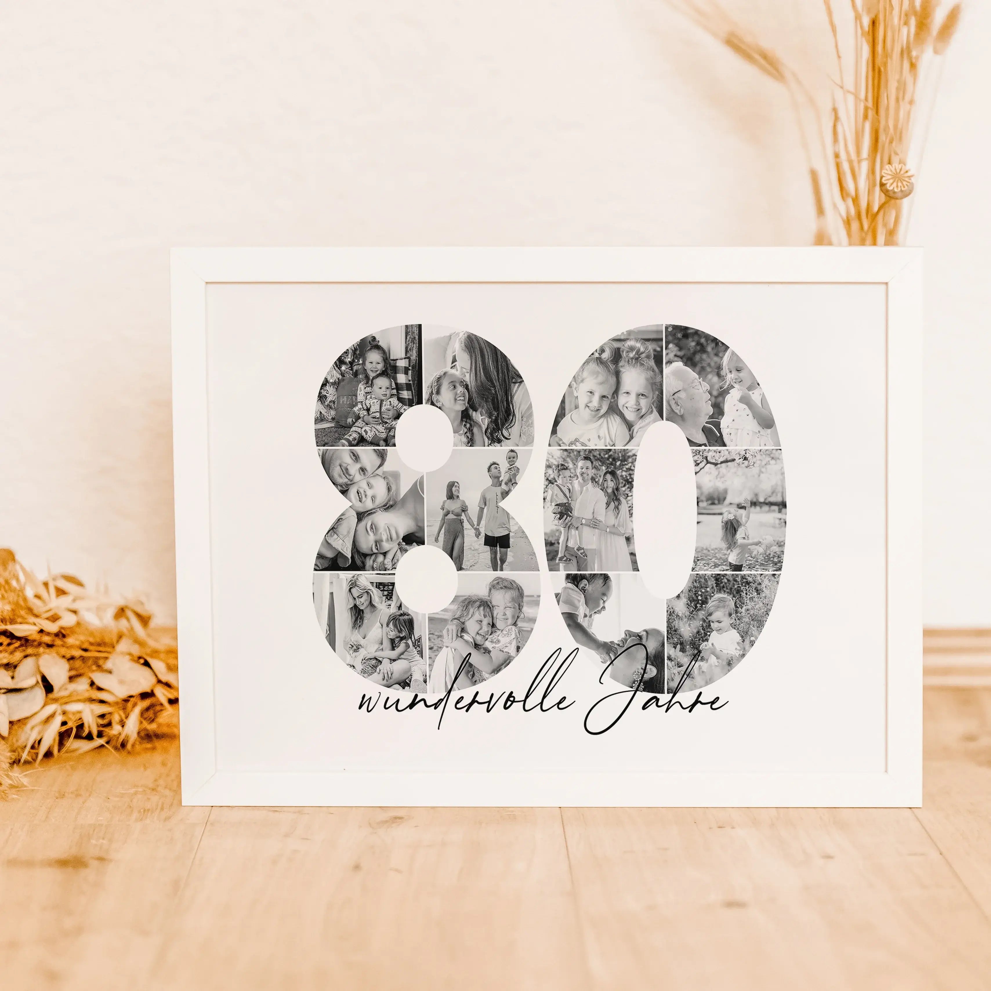 Foto Poster 80 Jahre - Personalisiertes Poster - famprints - Feiere besondere Momente mit unserem einzigartigen Foto Poster 80 – das perfekte Geschenk zum 80. Geburtstag, Hochzeitstag oder Jubiläum! Die große Zahl 80 wird individuell mit deinen persönlich