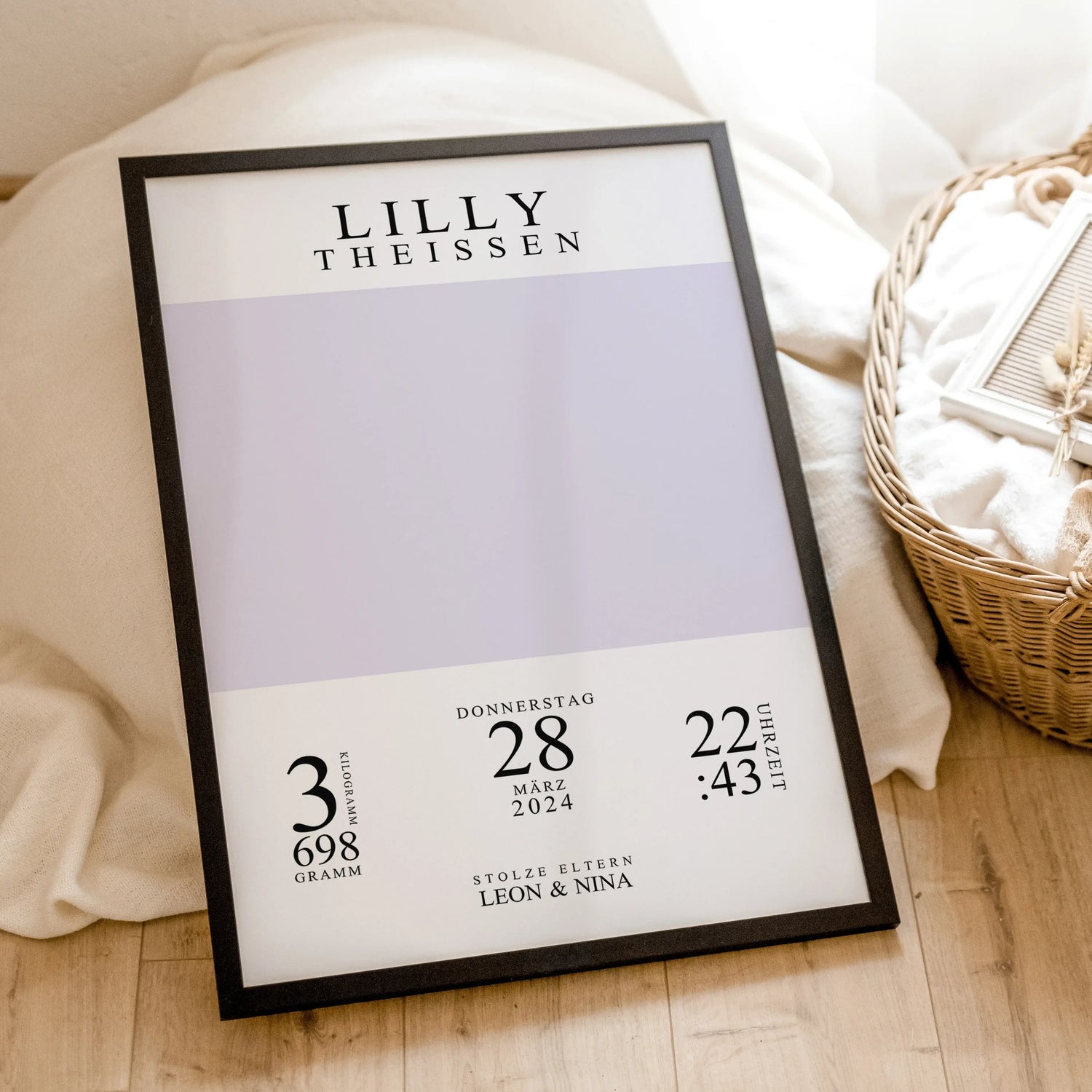 Geburtsposter mit Abdruck - Personalisiertes Poster - famprints - Entdecke unser einzigartiges Geburtsposter mit Abdruck, das perfekte personalisierte Geschenk zur Geburt! Gestalte das Poster individuell mit den Geburtsdaten, dem Namen deines Babys und de