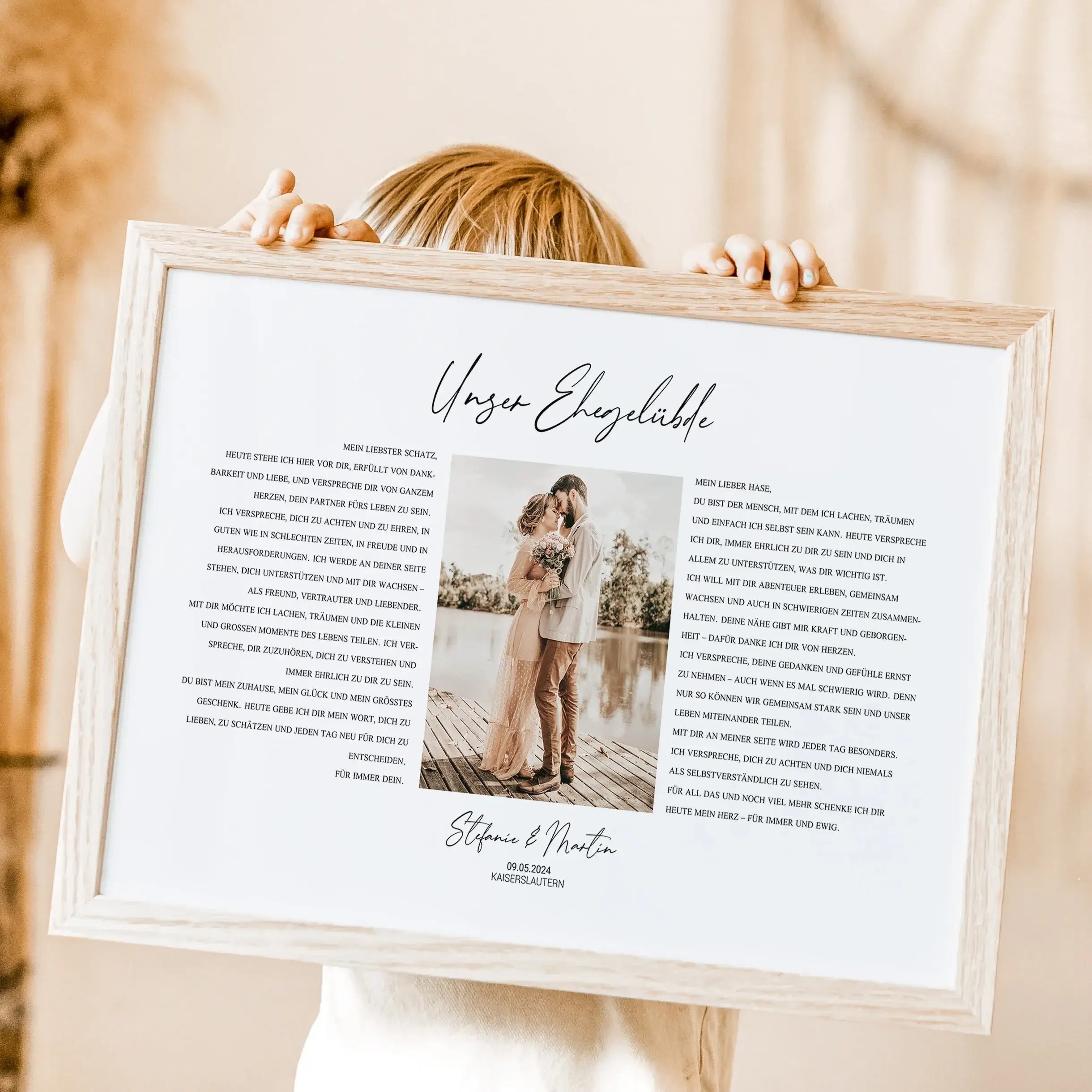 Ehegelübde Poster - Personalisiertes Poster - famprints - Feiere eure Liebe mit unserem einzigartigen Ehegelübde Poster – das perfekte personalisierte Geschenk zur Hochzeit oder zum Hochzeitstag! Dieses besondere Poster kannst du mit den Eheversprechen vo