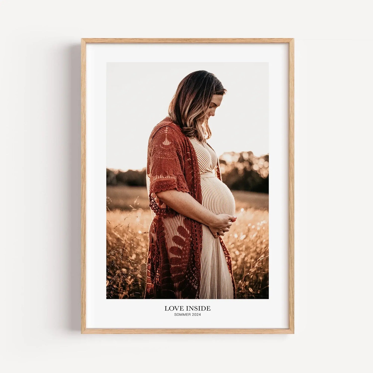 Foto Poster One - Personalisiertes Poster - famprints - Entdecke das Foto Poster One – dein persönliches Highlight für Zuhause oder als einzigartiges Geschenk! Gestalte dein Poster ganz individuell mit deinem Lieblingsfoto und verleihe deinen Wänden eine