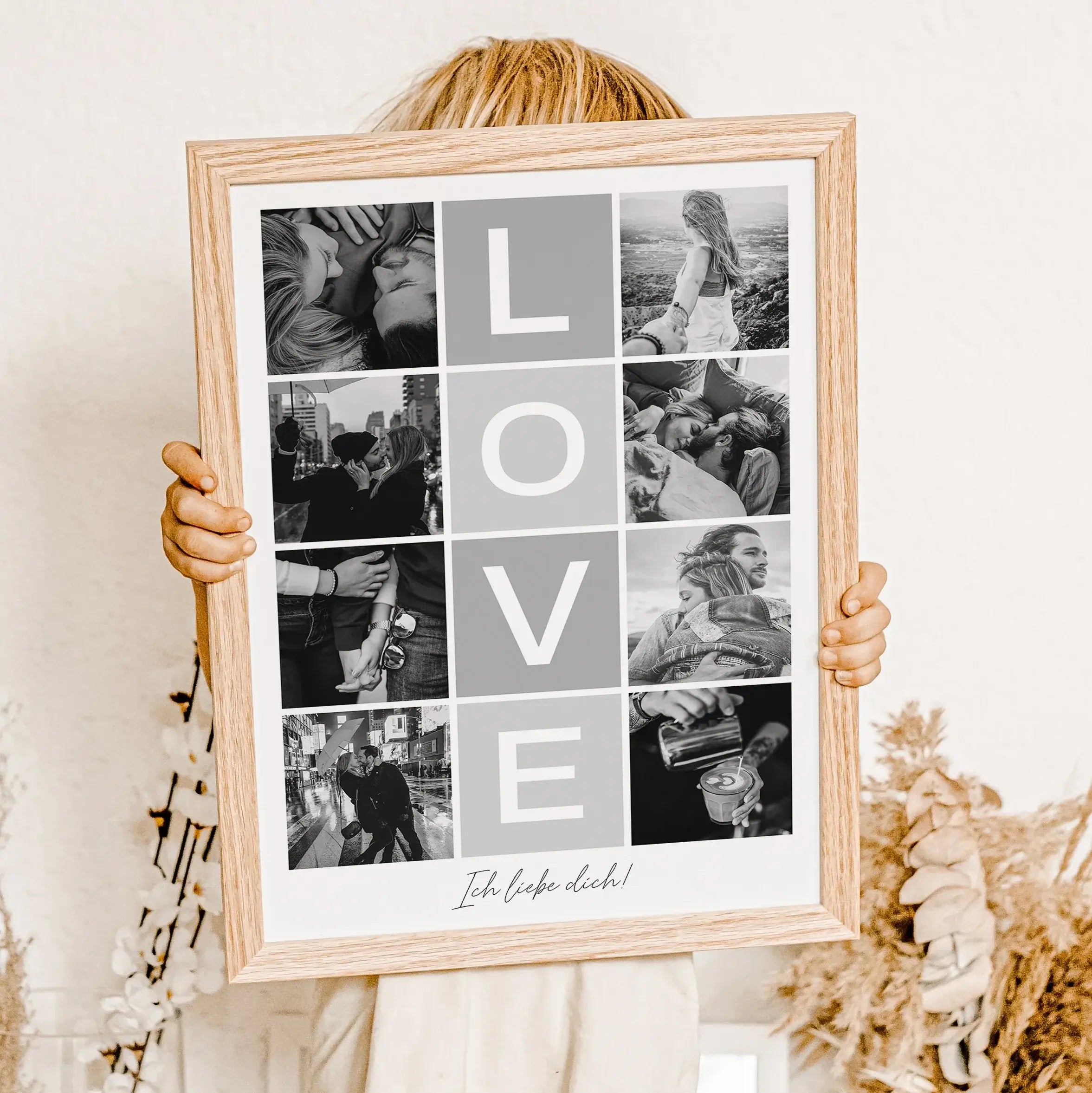 Love Fotocollage - Personalisiertes Poster - famprints - Entdecke die Love Fotocollage – das perfekte personalisierte Geschenk für deinen Partner oder deine Partnerin! Mit der Love Fotocollage kannst du eure schönsten gemeinsamen Momente in einer liebevol