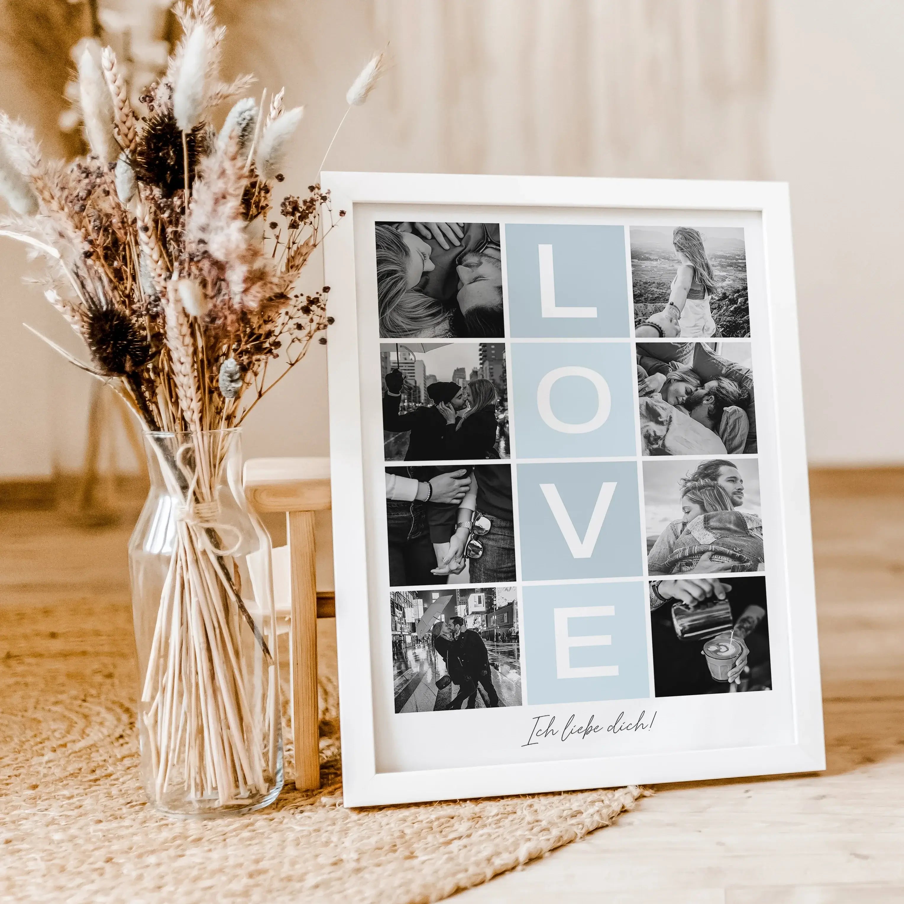 Love Fotocollage - Personalisiertes Poster - famprints - Entdecke die Love Fotocollage – das perfekte personalisierte Geschenk für deinen Partner oder deine Partnerin! Mit der Love Fotocollage kannst du eure schönsten gemeinsamen Momente in einer liebevol