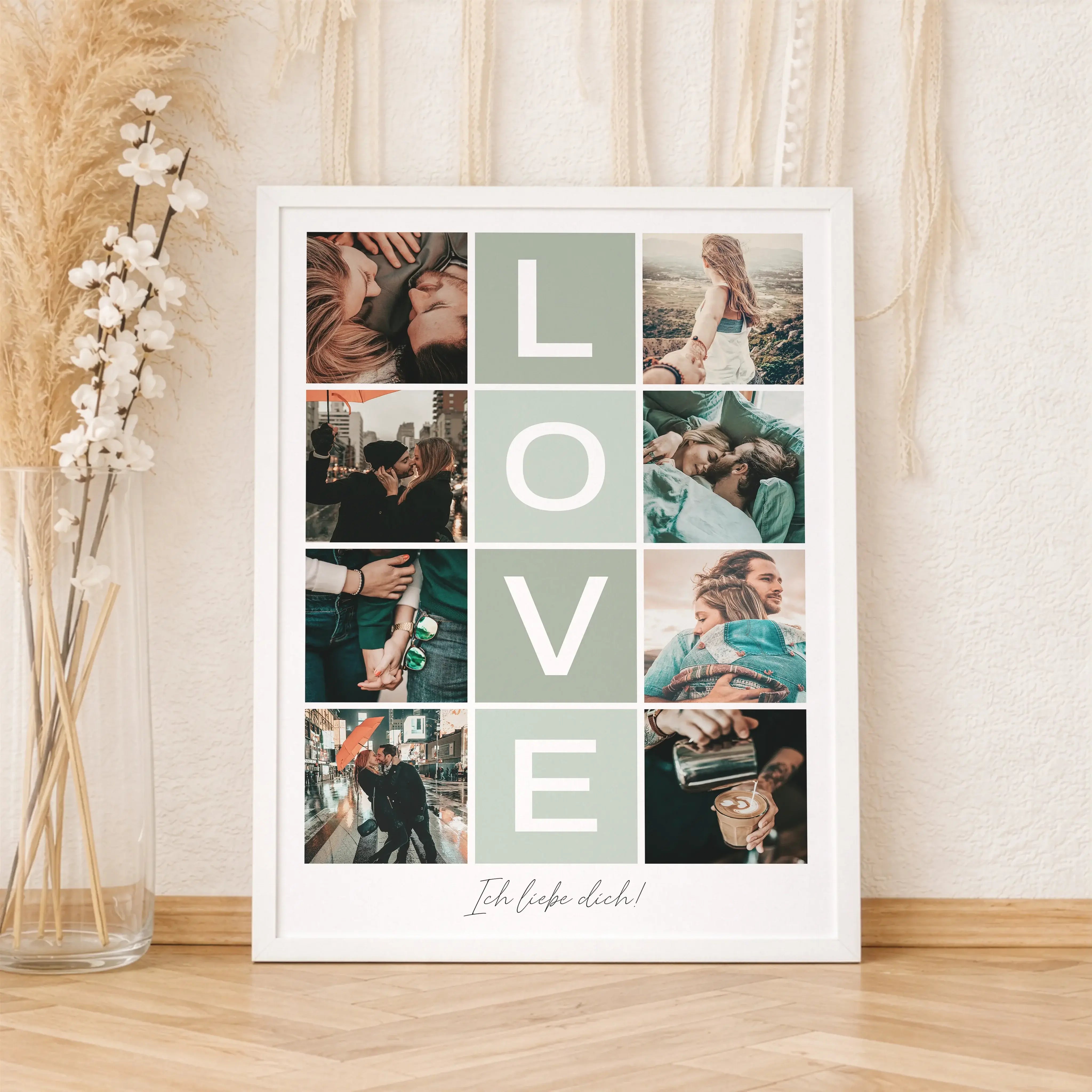 Love Fotocollage-Personalisiertes Poster-famprints-Die Love Fotocollage von famprints ist mehr als ein Poster, sie ist ein persönliches Statement für eure gemeinsame Geschichte. Du gestaltest sie mit euren Lieblingsfotos und schaffst so ein individuelles