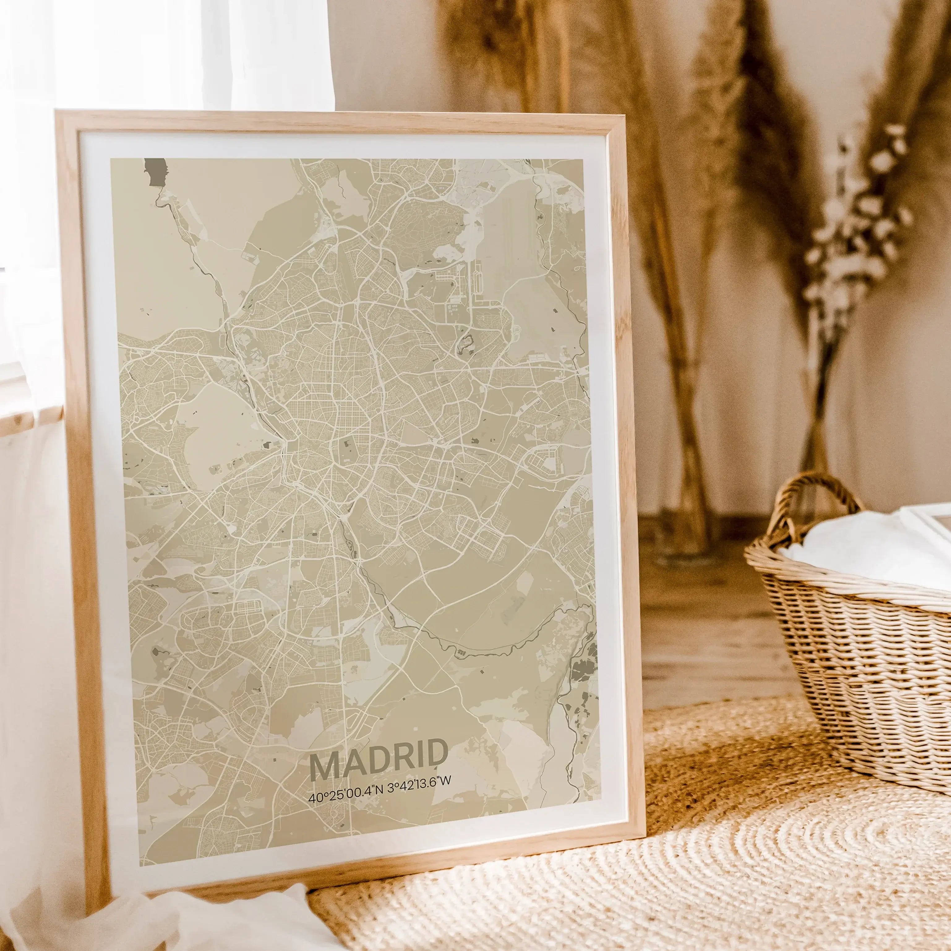 Stadtkarte Poster Halo - Personalisiertes Poster - famprints - Entdecke das Stadtkarte Poster Halo – dein persönliches Kunstwerk mit der Stadtkarte deines Lieblingsortes! Dieses einzigartige Poster kannst du individuell gestalten und so deine besondere Ve