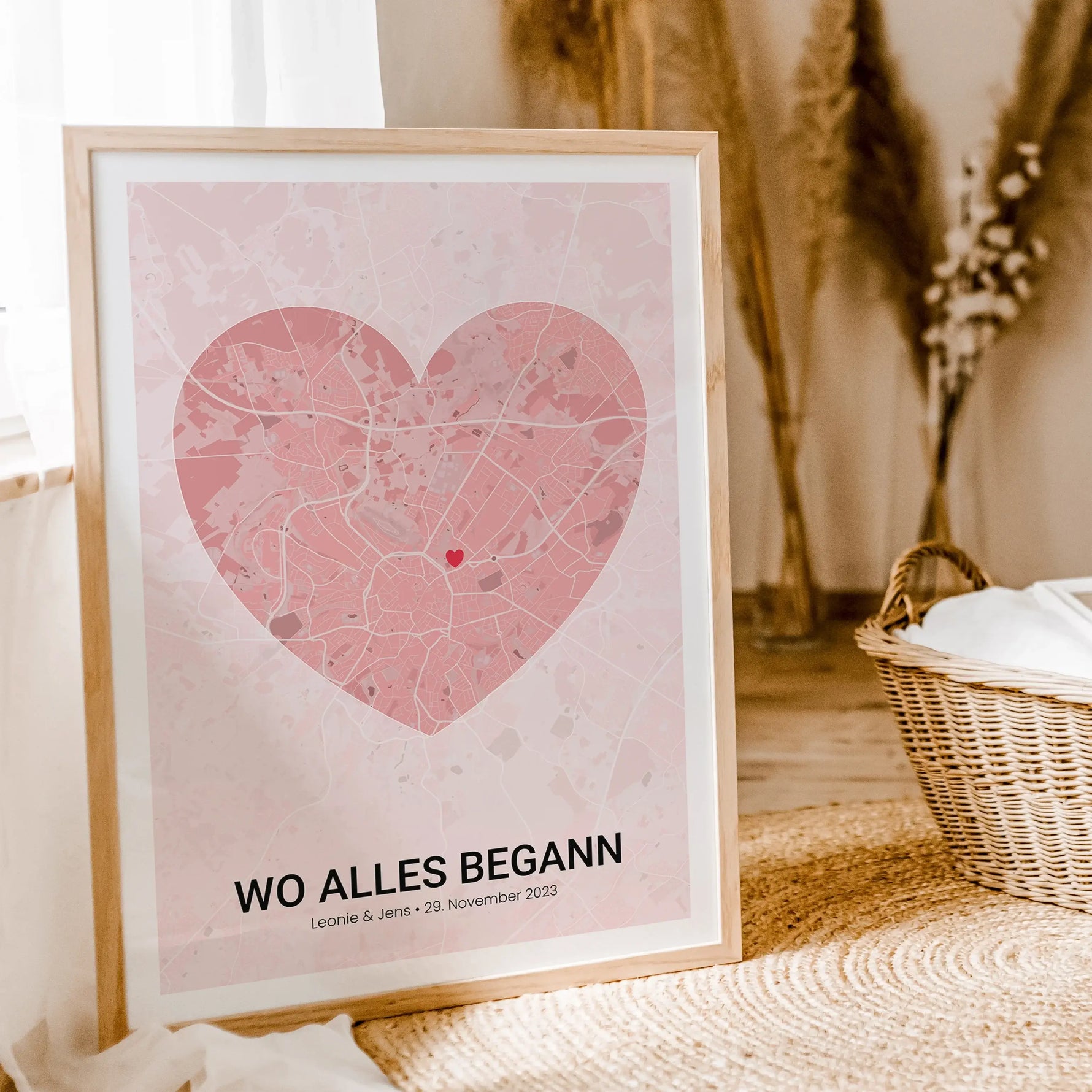 Stadtkarte Poster Herz Halo - Personalisiertes Poster - famprints - Entdecke das Stadtkarte Poster Herz Halo – dein persönliches Kunstwerk, das eure schönsten Erinnerungen verewigt. Gestalte das Poster mit der Stadtkarte deines Lieblingsortes oder des Ort