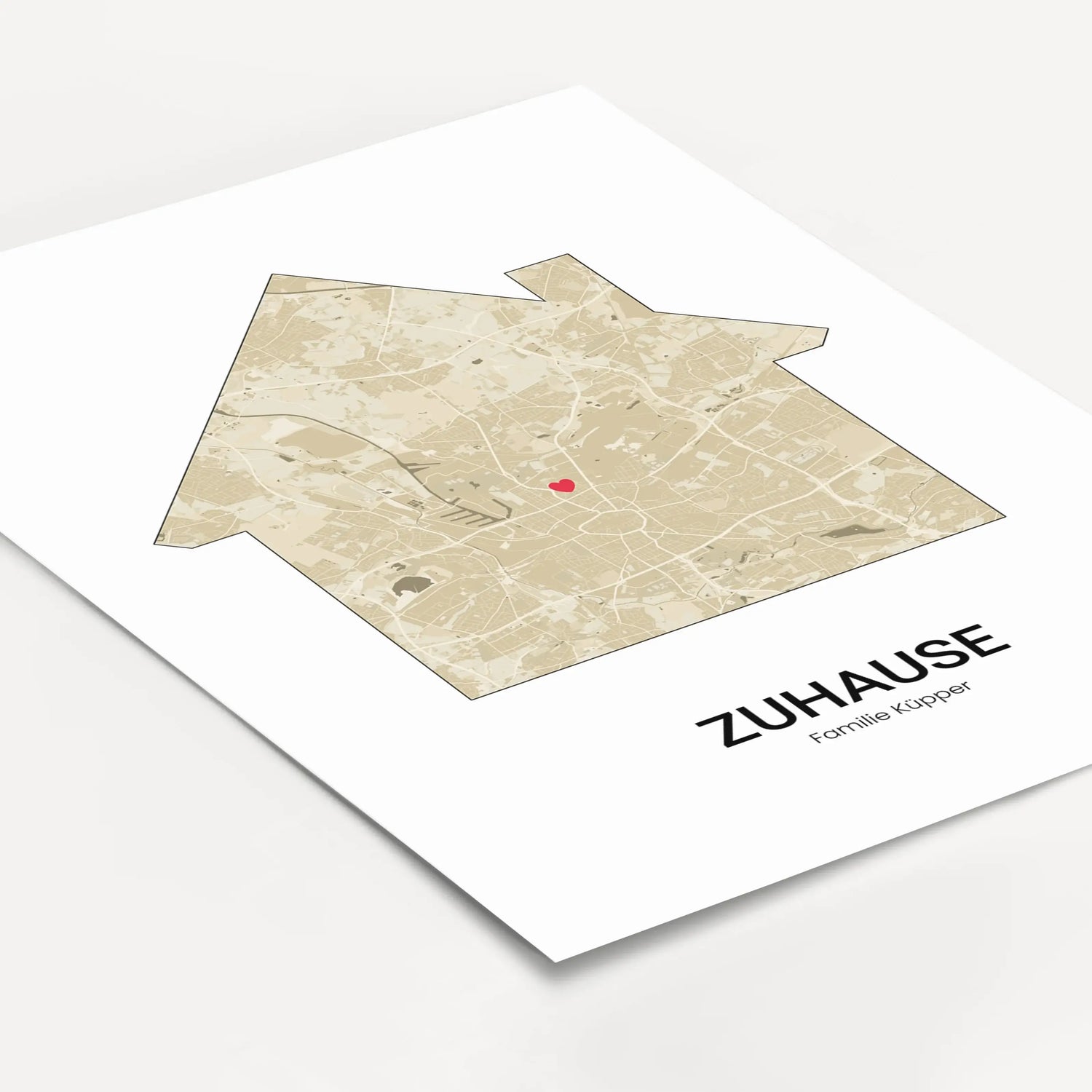 Stadtkarte Poster Haus - Personalisiertes Poster - famprints - Entdecke unser einzigartiges Stadtkarte Poster Haus – das perfekte personalisierte Geschenk für deinen Lieblingsort! Gestalte dein Poster individuell mit der Stadtkarte deiner Wahl und verewig
