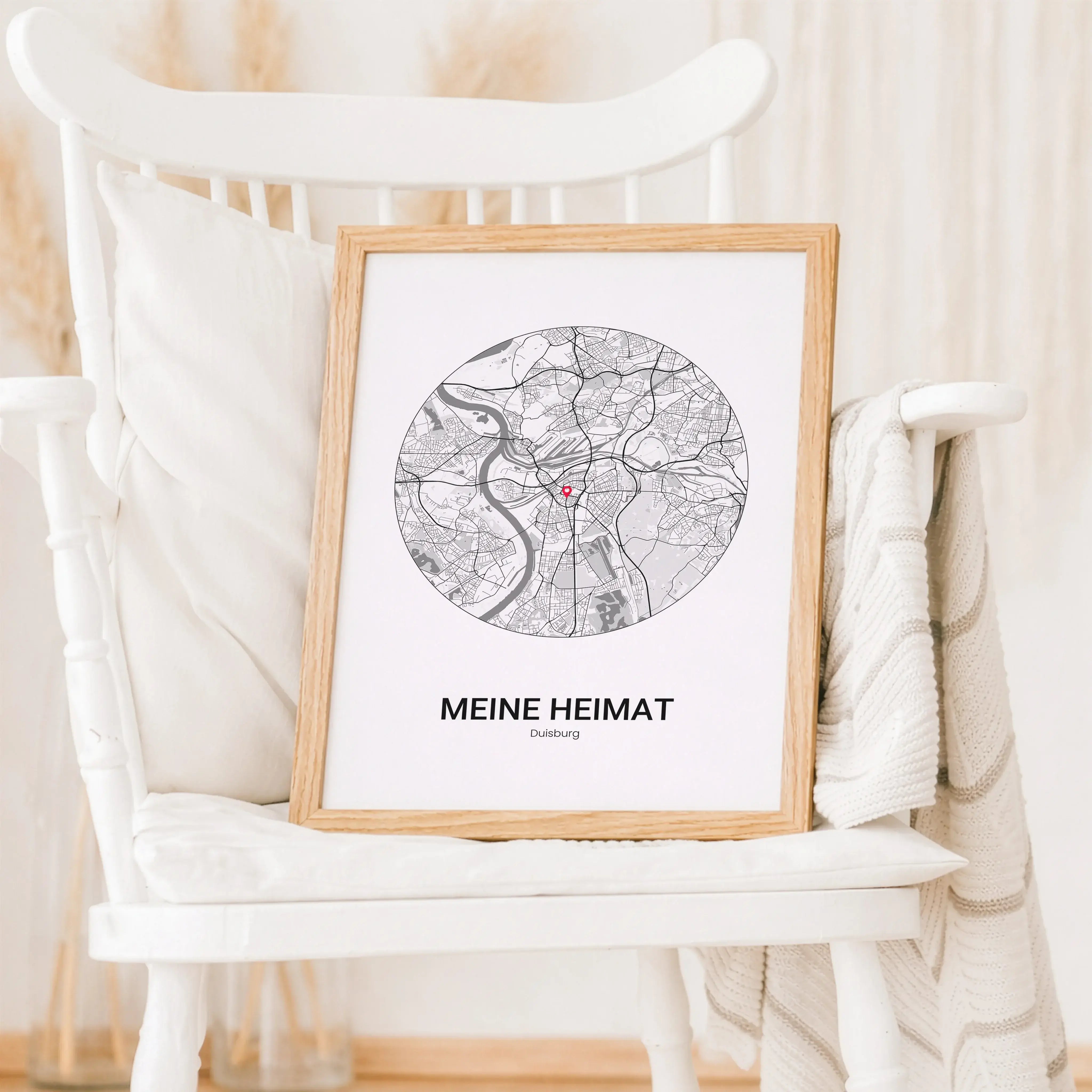 Stadtkarte Poster Circle-Personalisiertes Poster-famprints-Das Stadtkarte Poster Circle macht aus einem Ort eine persönliche Erinnerung. Du gestaltest einen runden Stadtplan genau nach deinen Vorstellungen und hältst einen Platz fest, der für dich Bedeutu