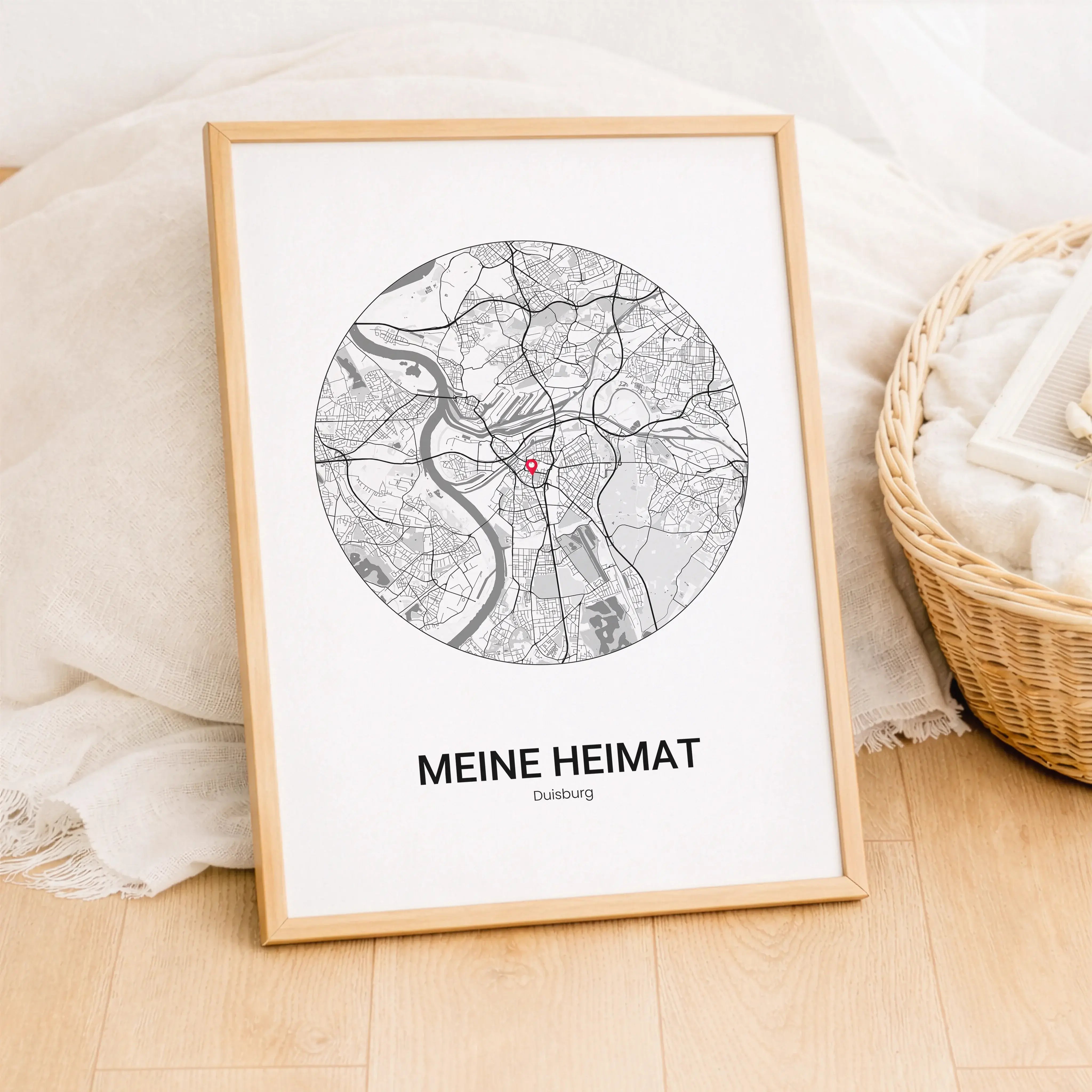 Stadtkarte Poster Circle-Personalisiertes Poster-famprints-Das Stadtkarte Poster Circle macht aus einem Ort eine persönliche Erinnerung. Du gestaltest einen runden Stadtplan genau nach deinen Vorstellungen und hältst einen Platz fest, der für dich Bedeutu