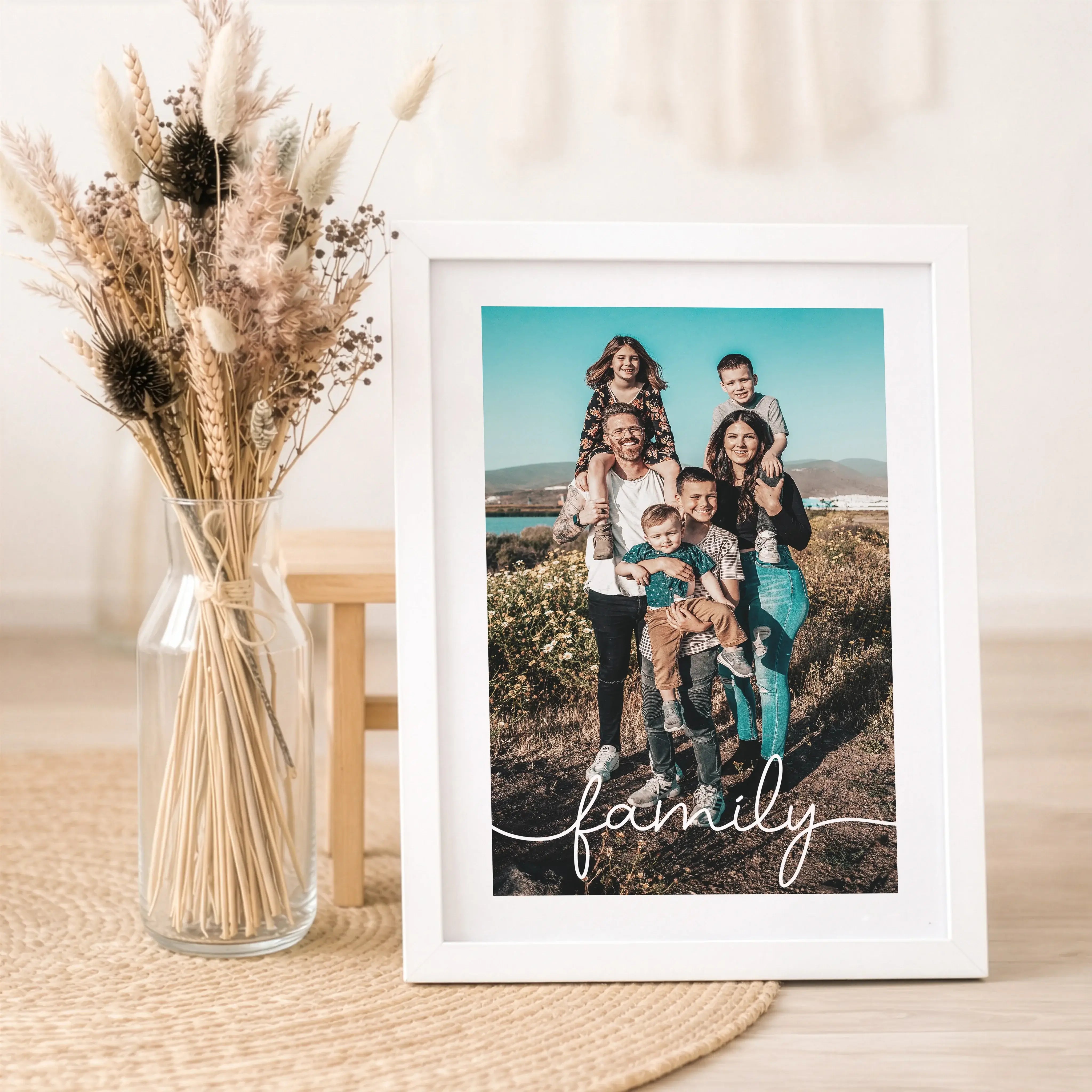 Familienposter mit Foto-Personalisiertes Poster-famprints-Ein Familienposter mit Foto von famprints hält das fest, was euch als Familie ausmacht. Dein Lieblingsfoto wird zum Mittelpunkt eines hochwertigen Posters, das du im Konfigurator individuell gestal