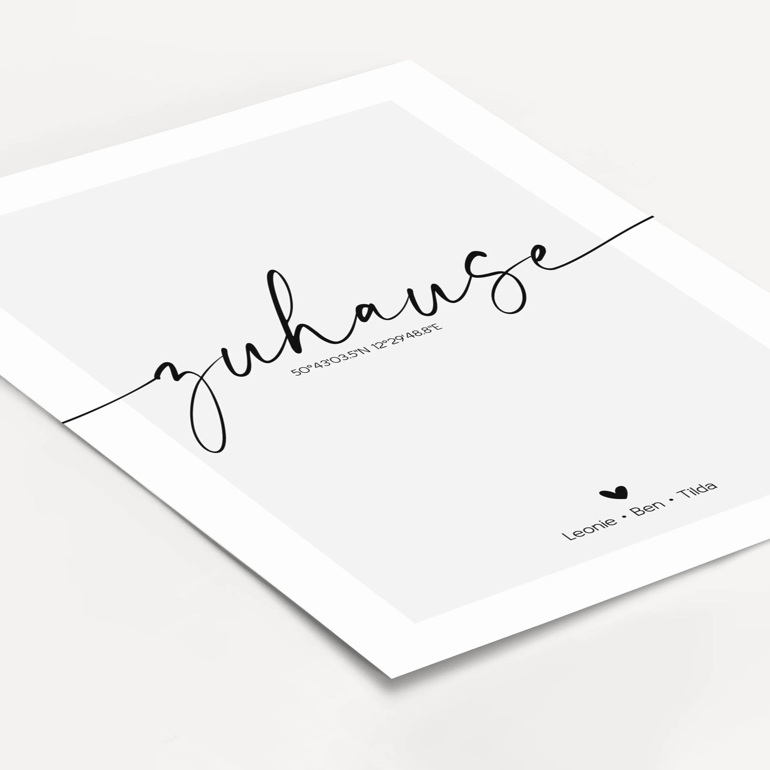 Poster Zuhause No2-famprints-Personalisiertes Poster-Jeder von uns möchte sein Zuhause so gestalten, dass es unseren Bedürfnissen und Wünschen entspricht. Ein Ort der Ruhe und des Friedens. Ein Ort an dem wir uns wohlfühlen. Doch was ist eigentlich das Wi