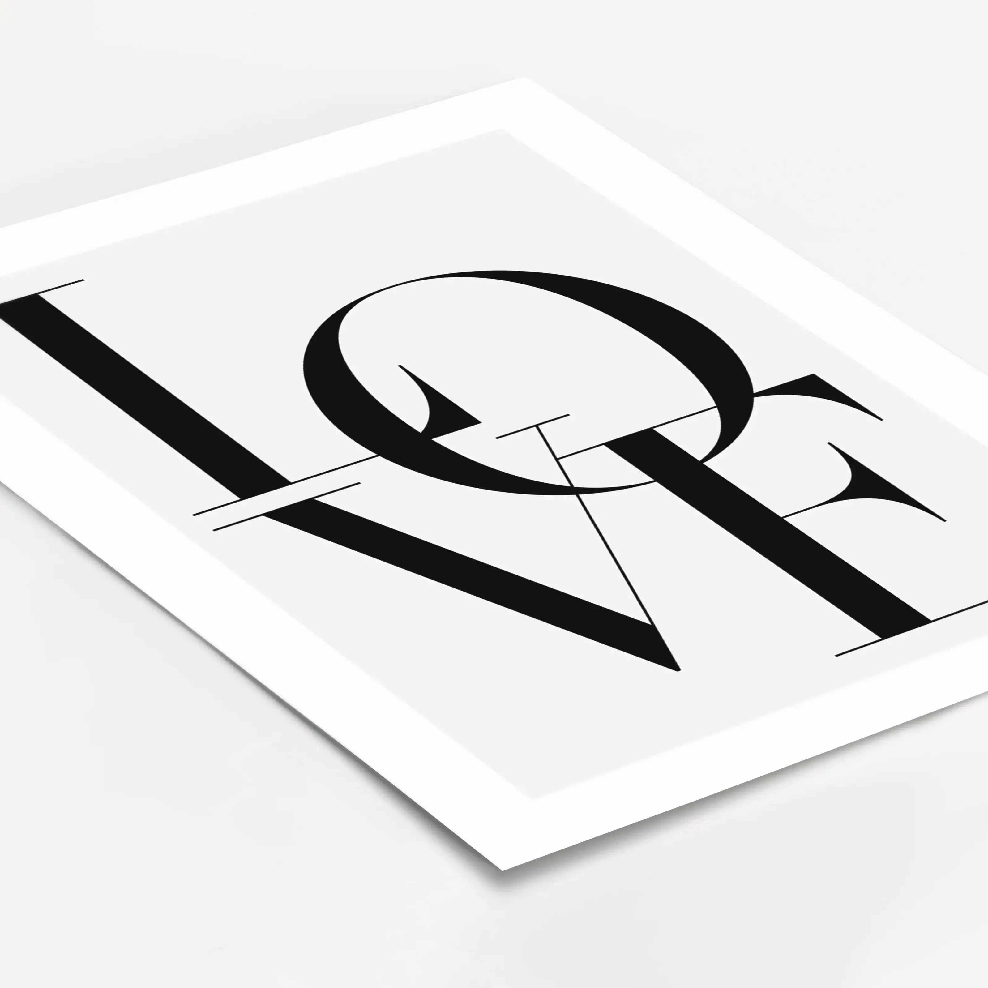 Love Poster-famprints-Poster-Dieses Love Poster ist der perfekte Weg, um deine Wände zu schmücken und gleichzeitig die Botschaft von Liebe und Freundlichkeit zu vermitteln. Das Poster ist in 6 verschiedenen Farben erhältlich und kann in 6 Größen bestellt