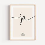 Ja Poster-famprints-Personalisiertes Poster-Auf dem 'Ja' Hochzeit Poster findest du in schwungvoller Schrift den 'ja' Schriftzug. Das Ja Wort Poster steht symbolisch für die Ehe, die Liebe des Lebens, ein Versprechen für die Ewigkeit. Das Hochzeit Bild lä