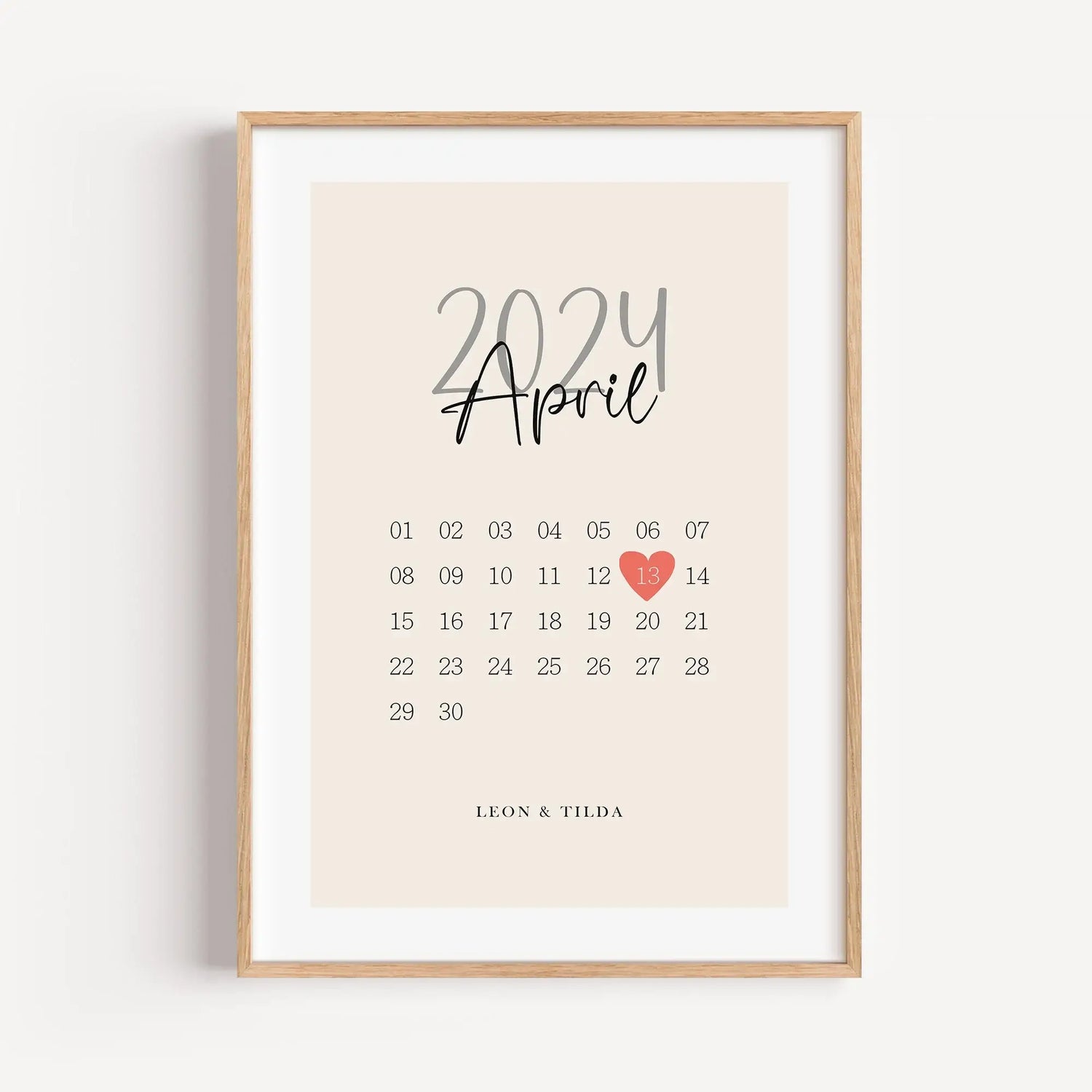 Kalender Poster-famprints-Personalisiertes Poster-Entdecke unser einzigartiges Kalender Poster, das du mit dem Datum deines Kennenlernens, deiner Hochzeit oder einem anderen wichtigen Ereignis personalisieren kannst. Gedruckt auf hochwertigem 250g/m² Prem