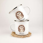 Emaille Tasse Igel-famprints-Emaille Tasse-Entdecke die zauberhafte Emaille Tasse mit einem liebevoll gestalteten Igel in Aquarell-Optik – das perfekte Geschenk, um deinen Kleinen ein Lächeln ins Gesicht zu zaubern! Diese Tasse vereint Funktionalität und