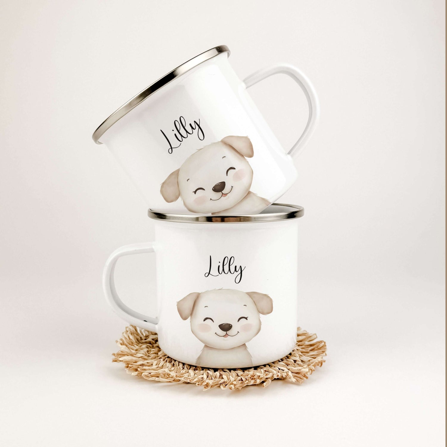 Emaille Tasse Hund Portrait-famprints-Emaille Tasse-Entdecke unsere einzigartige Emaille Tasse Hund Portrait – das perfekte personalisierte Geschenk für jedes Kind. Mit einer Füllmenge von 300 ml ist dieser Emaille Becher nicht nur stilvoll, sondern auch