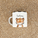 Emaille Tasse Tiger Portrait-famprints-Emaille Tasse-Entdecke die einzigartige Emaille Tasse Tiger Portrait – ein wahres Highlight für kleine Tigerfans! Dieser liebevoll gestaltete Emaille Becher überzeugt mit seinem brillanten Tigerportrait in trendiger