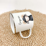 Emaille Tasse Widder Portrait-famprints-Emaille Tasse-Entdecke die einzigartige Emaille Tasse mit dem Widder Portrait – das ideale Geschenk für Kinder zu jedem besonderen Anlass, sei es zur Einschulung, Taufe, Ostern, Weihnachten oder zum Geburtstag. Dies