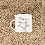 Emaille Tasse Ziege Portrait-famprints-Emaille Tasse-Entdecke die individuelle Emaille Tasse Ziege Portrait – das perfekte personalisierte Geschenk für Kinder! Egal ob zur Einschulung, Taufe, an Ostern, Weihnachten oder zum Geburtstag, dieser bezaubernde
