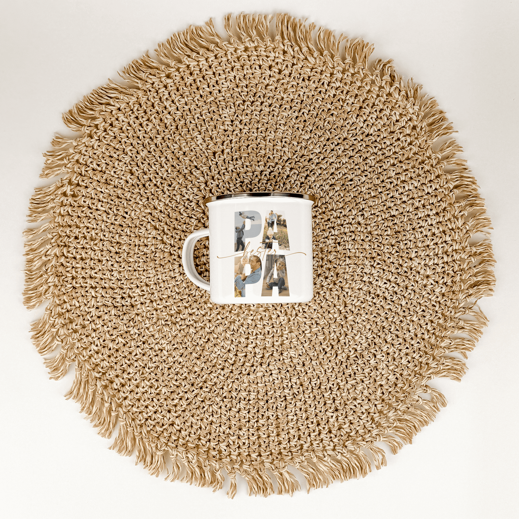 Emaille Tasse bester Papa-famprints-Emaille Tasse-Überrasche deinen Papa mit einer ganz besonderen Emaille Tasse bester Papa, die nicht nur praktisch ist, sondern auch von Herzen kommt. Diese personalisierte Tasse ist mehr als nur ein Trinkgefäß – sie ist