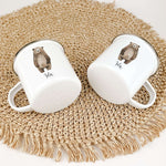 Emaille Tasse Bär No3-famprints-Emaille Tasse-Entdecke die liebevoll gestaltete Emaille Tasse Bär No3 – ein perfektes Geschenk für deinen kleinen Schatz! Diese personalisierte Tasse wird mit dem Namen des Kindes bedruckt und zeigt einen süßen kleinen Bäre