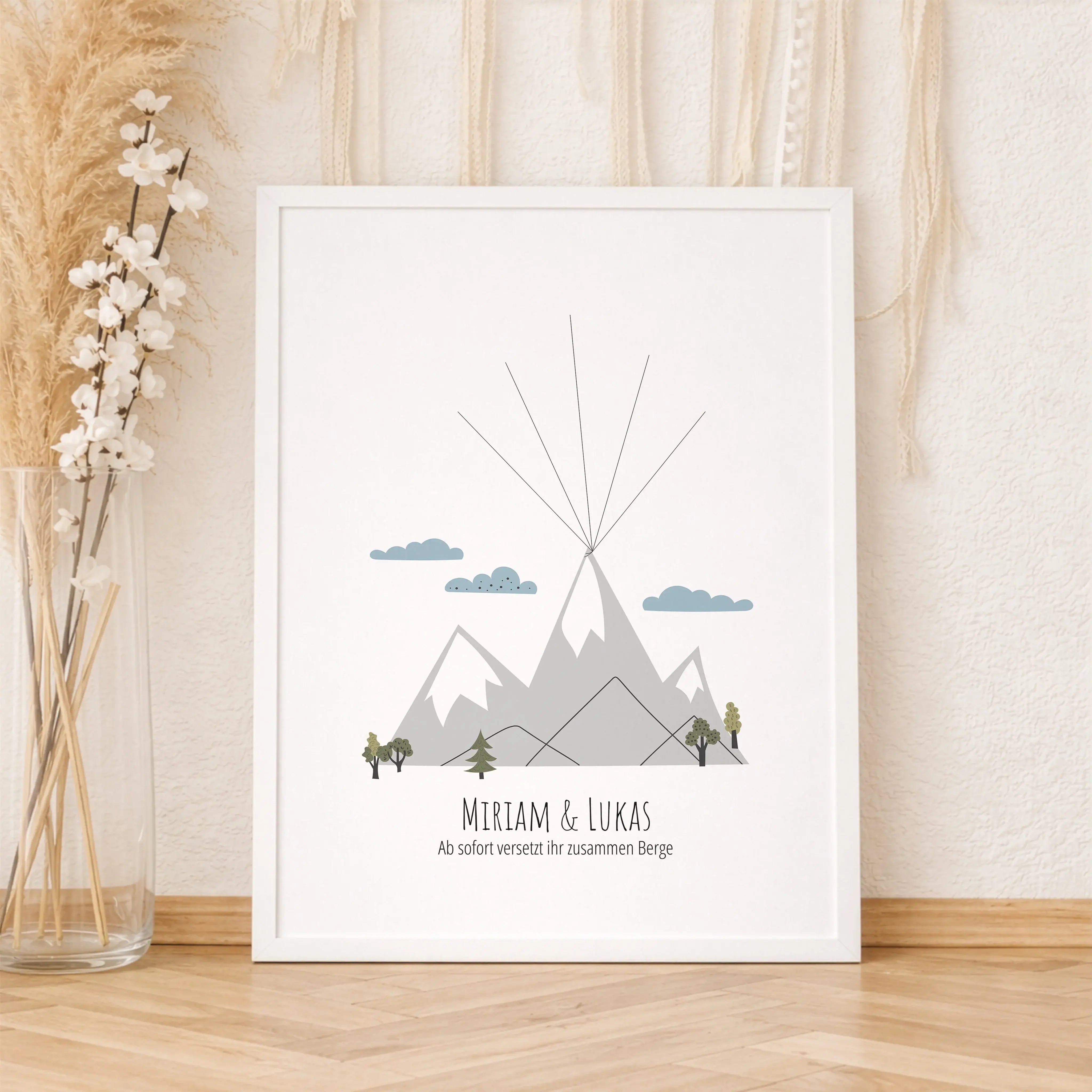 Fingerabdruck Bild 'Berge'-Personalisiertes Poster-famprints-Das Fingerabdruck Bild Berge von famprints steht für eine besondere Botschaft: Gemeinsam könnt ihr Berge versetzen. In der Illustration wird eine ruhige Berglandschaft gezeigt, die scheinbar von