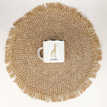 Emaille Tasse Giraffe No1-famprints-Emaille Tasse-Entdecke die bezaubernde Emaille Tasse Giraffe – der perfekte Begleiter für kleine Abenteurer! Mit einem Füllinhalt von 300 ml ist sie ideal für heiße Schokoladen, Saft oder Wasser. Personalisierbar mit de