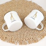 Emaille Tasse Giraffe No1-famprints-Emaille Tasse-Entdecke die bezaubernde Emaille Tasse Giraffe – der perfekte Begleiter für kleine Abenteurer! Mit einem Füllinhalt von 300 ml ist sie ideal für heiße Schokoladen, Saft oder Wasser. Personalisierbar mit de