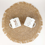 Emaille Tasse Hase-famprints-Emaille Tasse-Entdecke die zauberhafte Emaille Tasse Hase, die nicht nur durch ihr niedliches Design begeistert, sondern auch durch ihre persönliche Note. Diese Tasse bringt Kinderaugen zum Strahlen und macht jedes Getränk zu