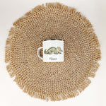 Emaille Tasse Krokodil-famprints-Emaille Tasse-Entdecke die zauberhafte Emaille Tasse Krokodil, die nicht nur ein praktisches Trinkgefäß ist, sondern auch ein liebevolles Geschenk für kleine Abenteurer. Mit ihrem einzigartigen Krokodil-Motiv in Aquarell-O