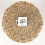 Emaille Tasse Nashorn-famprints-Emaille Tasse-Entdecke die zauberhafte Emaille Tasse mit dem einzigartigen Nashorn-Motiv, die nicht nur praktisch ist, sondern auch das Herz deines Kindes höher schlagen lässt. Diese personalisierte Tasse wird mit viel Lieb