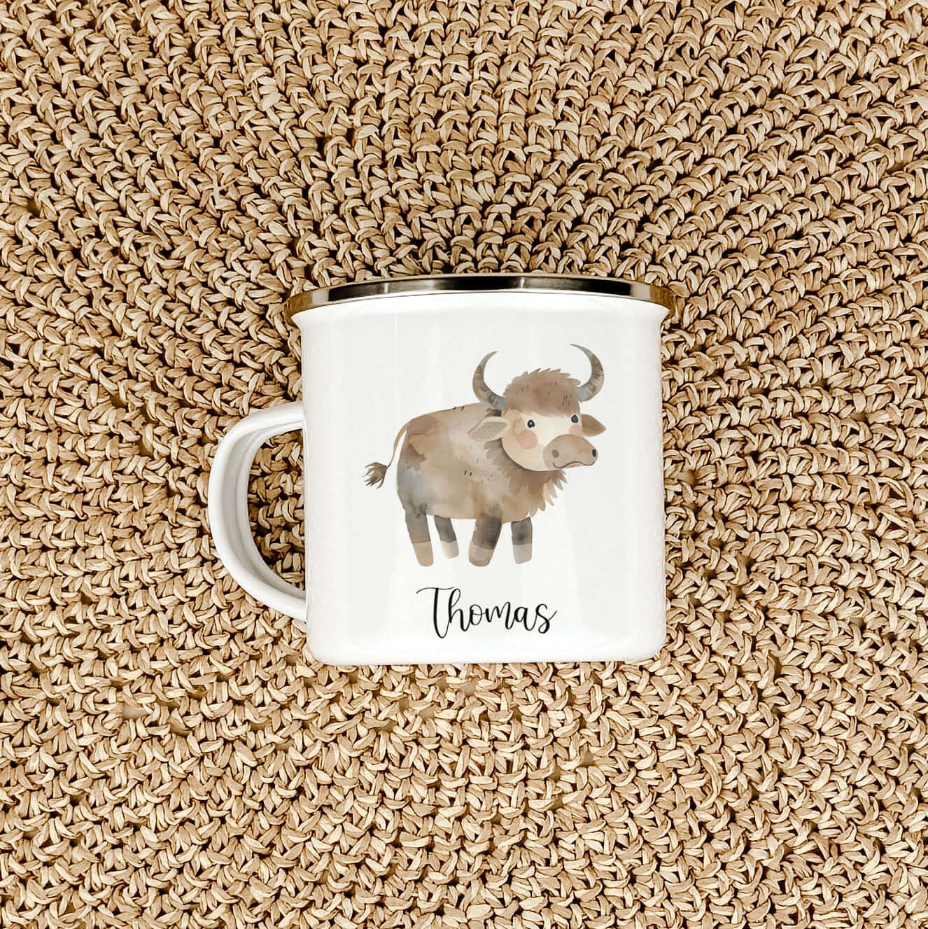 Emaille Tasse Ochse-famprints-Emaille Tasse-Entdecke die zauberhafte Emaille Tasse Ochse ein absolutes Highlight für kleine Abenteurer und ihre großen Begleiter! Diese liebevoll gestaltete Emaille Tasse personalisiert ist nicht nur ein praktisches Accesso