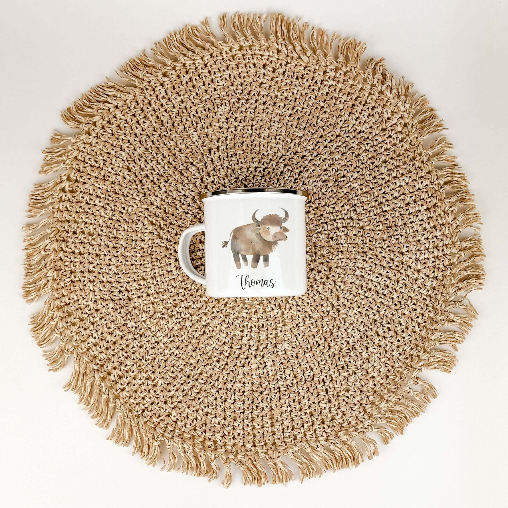 Emaille Tasse Ochse-famprints-Emaille Tasse-Entdecke die zauberhafte Emaille Tasse Ochse ein absolutes Highlight für kleine Abenteurer und ihre großen Begleiter! Diese liebevoll gestaltete Emaille Tasse personalisiert ist nicht nur ein praktisches Accesso