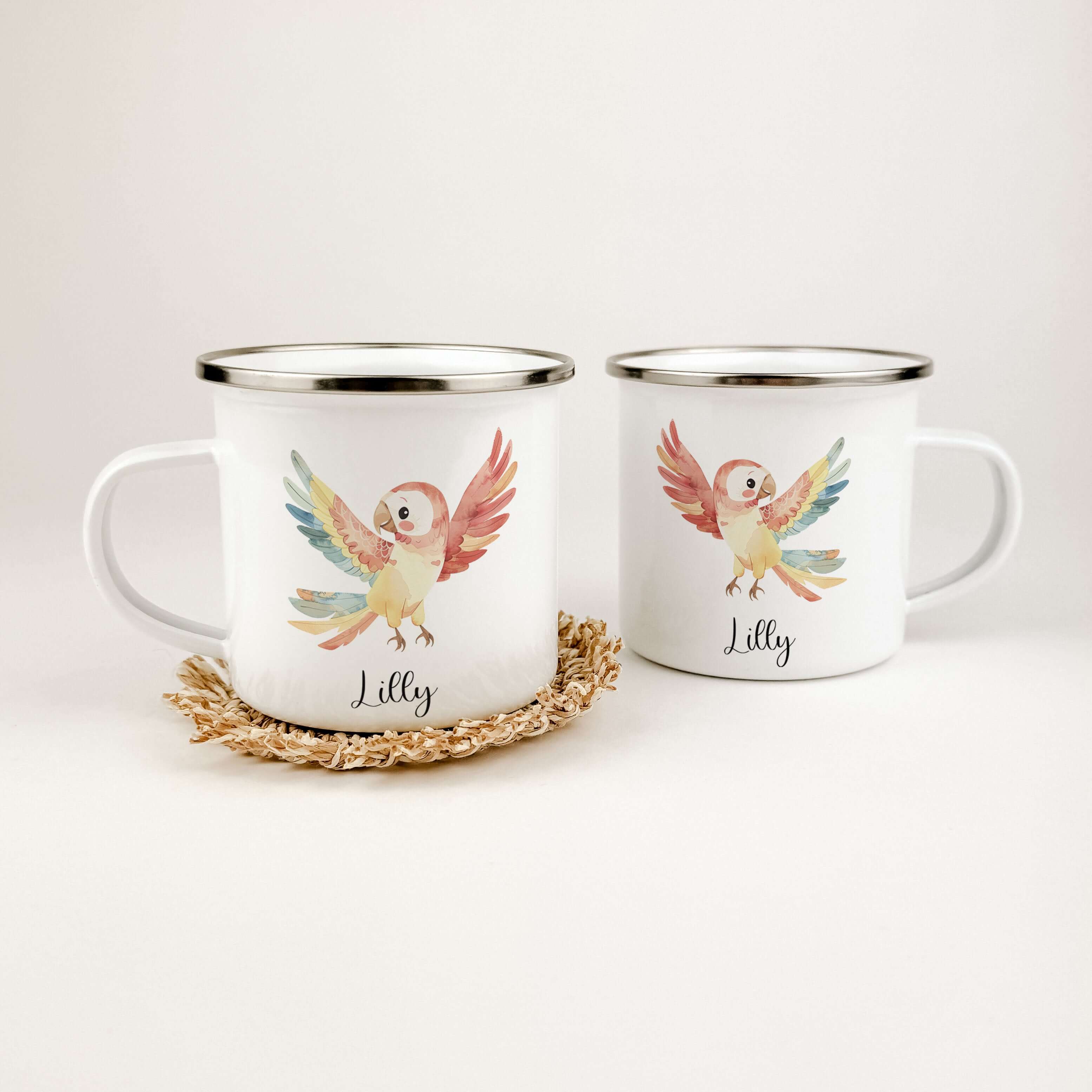 Emaille Tasse Papagei-famprints-Emaille Tasse-Entdecke die zauberhafte Emaille Tasse Papagei, die nicht nur praktisch ist, sondern auch ein echter Hingucker! Diese Emaille Tasse personalisiert bringt Freude in den Alltag und sorgt für strahlende Augen bei