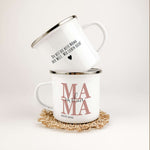 Emaille Tasse Mama seit-famprints-Emaille Tasse-Entdecke die perfekte Art, deiner Mama zu zeigen, wie viel sie dir bedeutet – mit unserer personalisierten Emaille Tasse „Mama seit“. Diese Tasse ist nicht nur ein praktisches Alltagsobjekt, sondern ein lieb