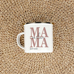 Emaille Tasse Mama seit-famprints-Emaille Tasse-Entdecke die perfekte Art, deiner Mama zu zeigen, wie viel sie dir bedeutet – mit unserer personalisierten Emaille Tasse „Mama seit“. Diese Tasse ist nicht nur ein praktisches Alltagsobjekt, sondern ein lieb