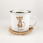 Emaille Tasse Gepard-famprints-Emaille Tasse-Entdecke die zauberhafte Emaille Tasse mit Gepard, die nicht nur ein praktisches Trinkgefäß ist, sondern auch ein ganz besonderes Stück für kleine Abenteuerer! Stelle dir vor, wie dein Kind mit leuchtenden Auge