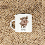 Emaille Tasse Wildschwein-famprints-Emaille Tasse-Entdecke die bezaubernde Emaille Tasse Wildschwein, die nicht nur ein praktisches Trinkgefäß, sondern auch ein persönliches Geschenk ist. Diese Emaille Tasse personalisiert zaubert jedem Kind ein Lächeln i