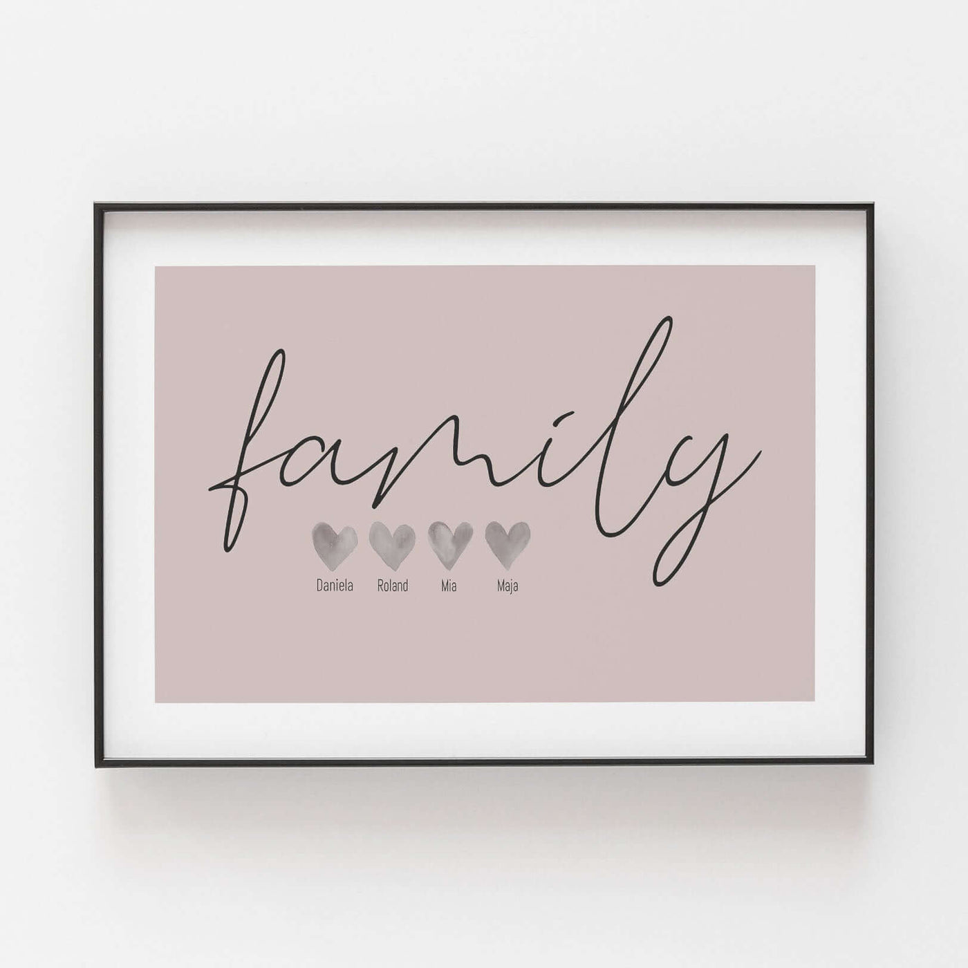 Familienposter 'Family' Herz Bestseller, BF alt, Familienposter, Personalisiertes Poster Personalisiertes Poster Größe: Digitaler Download Farbe: Pale Rose famprints