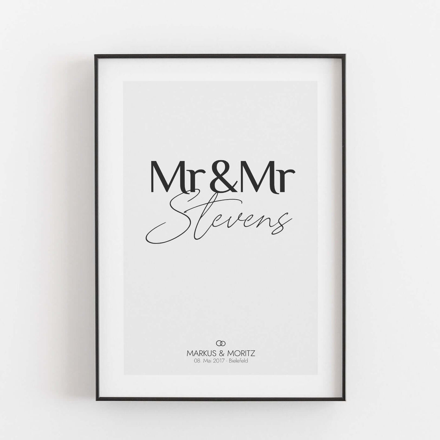 Hochzeit Poster Mr & Mr Bestseller, Liebe Poster, Personalisiertes Poster Personalisiertes Poster Größe: Digitaler Download Farbe: White Smoke famprints