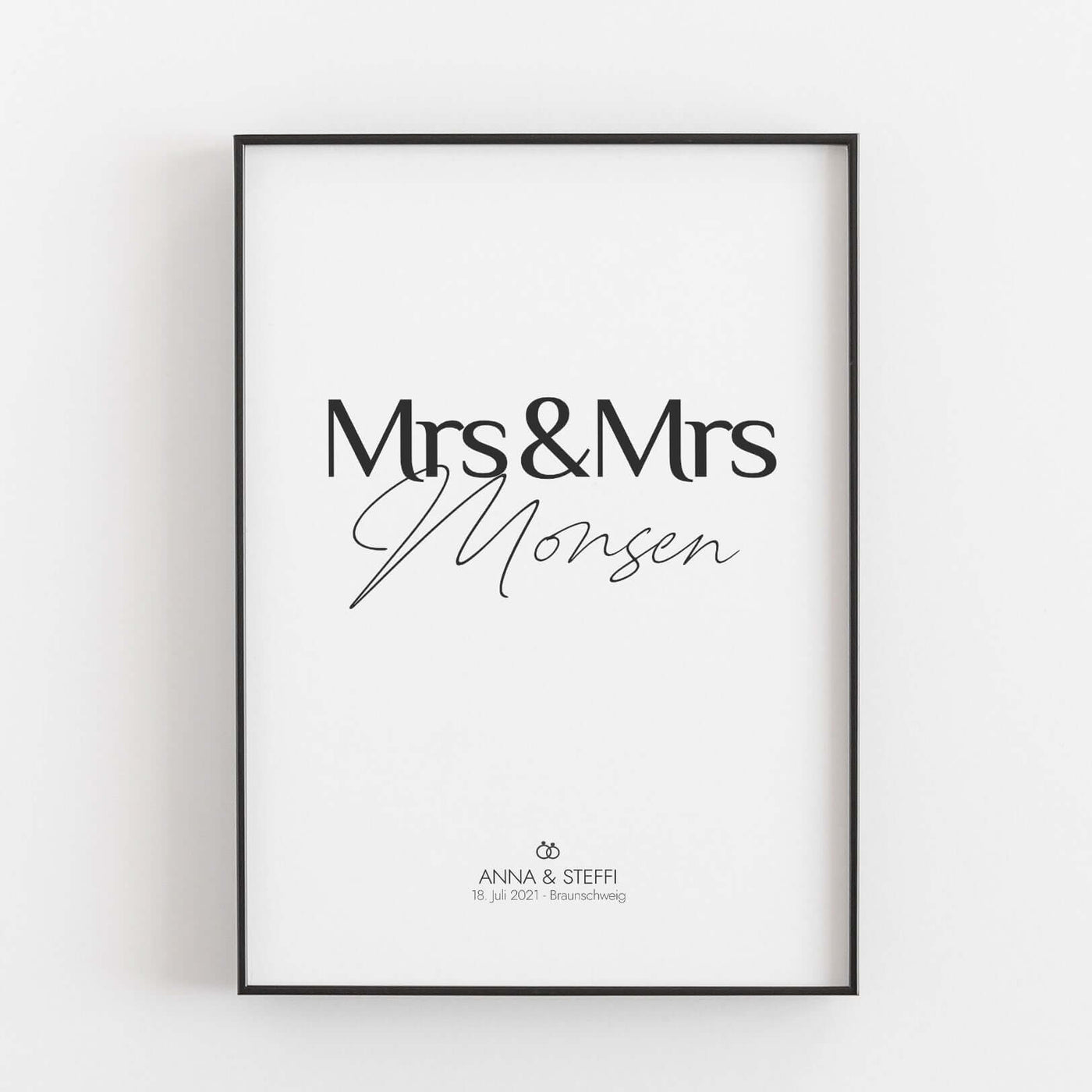 Hochzeit Poster Mrs & Mrs Bestseller, Liebe Poster, Personalisiertes Poster Personalisiertes Poster Größe: Digitaler Download Farbe: White famprints